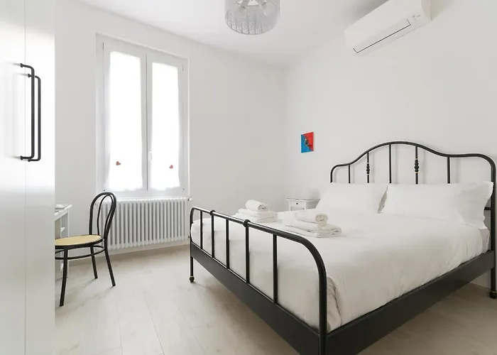 Housmart Vicolo Bolognetti Апартаменты